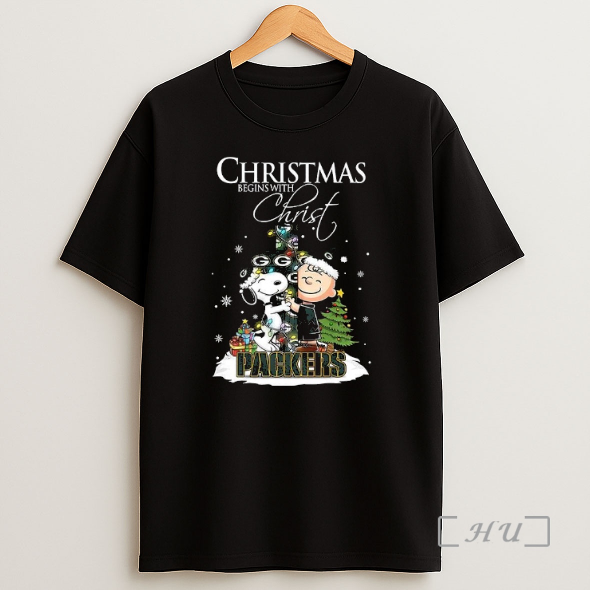 Officials Snoopy And Charlie Brown X Green Bay Packers Christmas Begins With Christ Cross Premium Shirt Sweatshirt Tee
