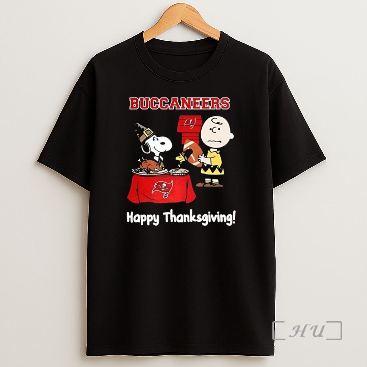 Officials Snoopy And Charlie Brown X Tampa Bay Buccaneers Football Happy Thanksgiving Premium Shirt Sweatshirt Tee