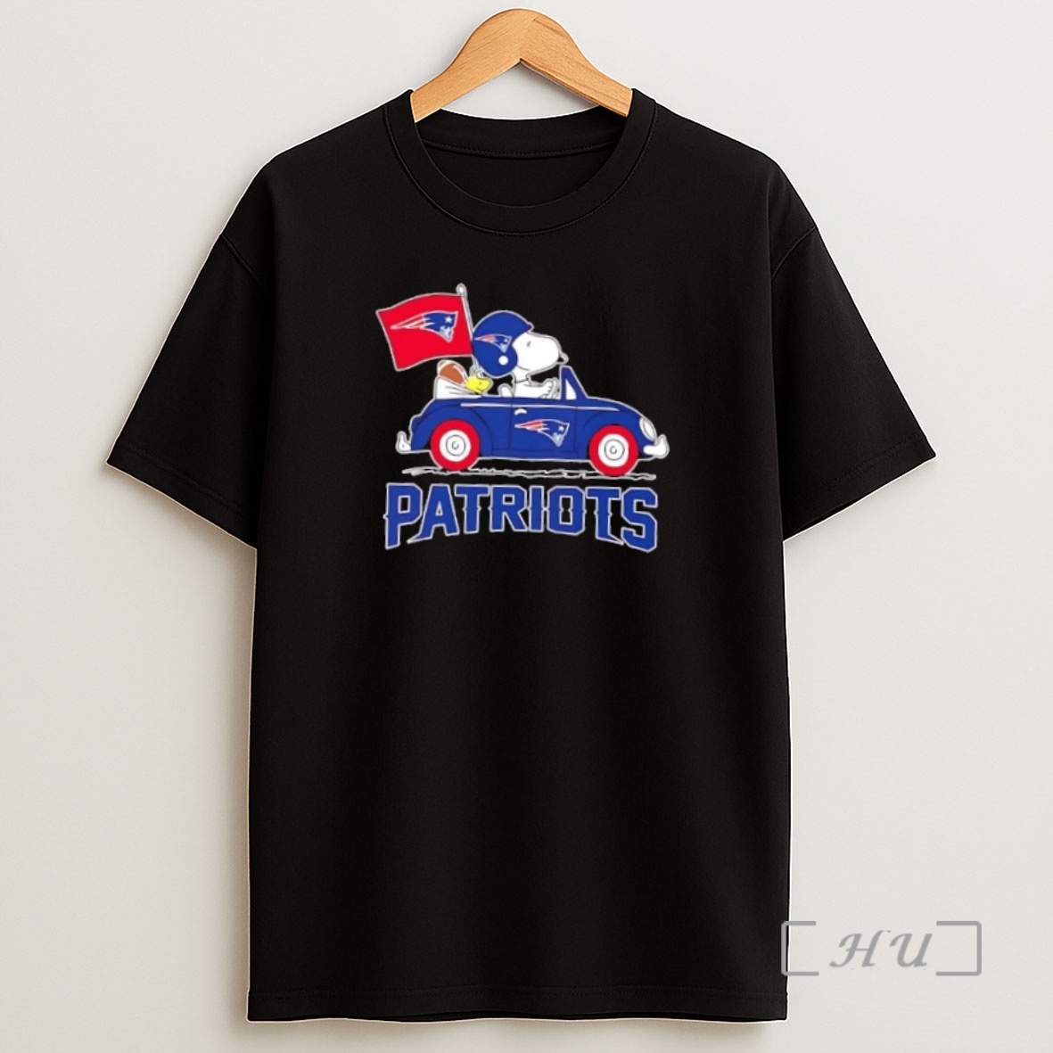 Officials Snoopy And Woodstock Driving Car New England Patriot Football Premium Shirt Sweatshirt Tee