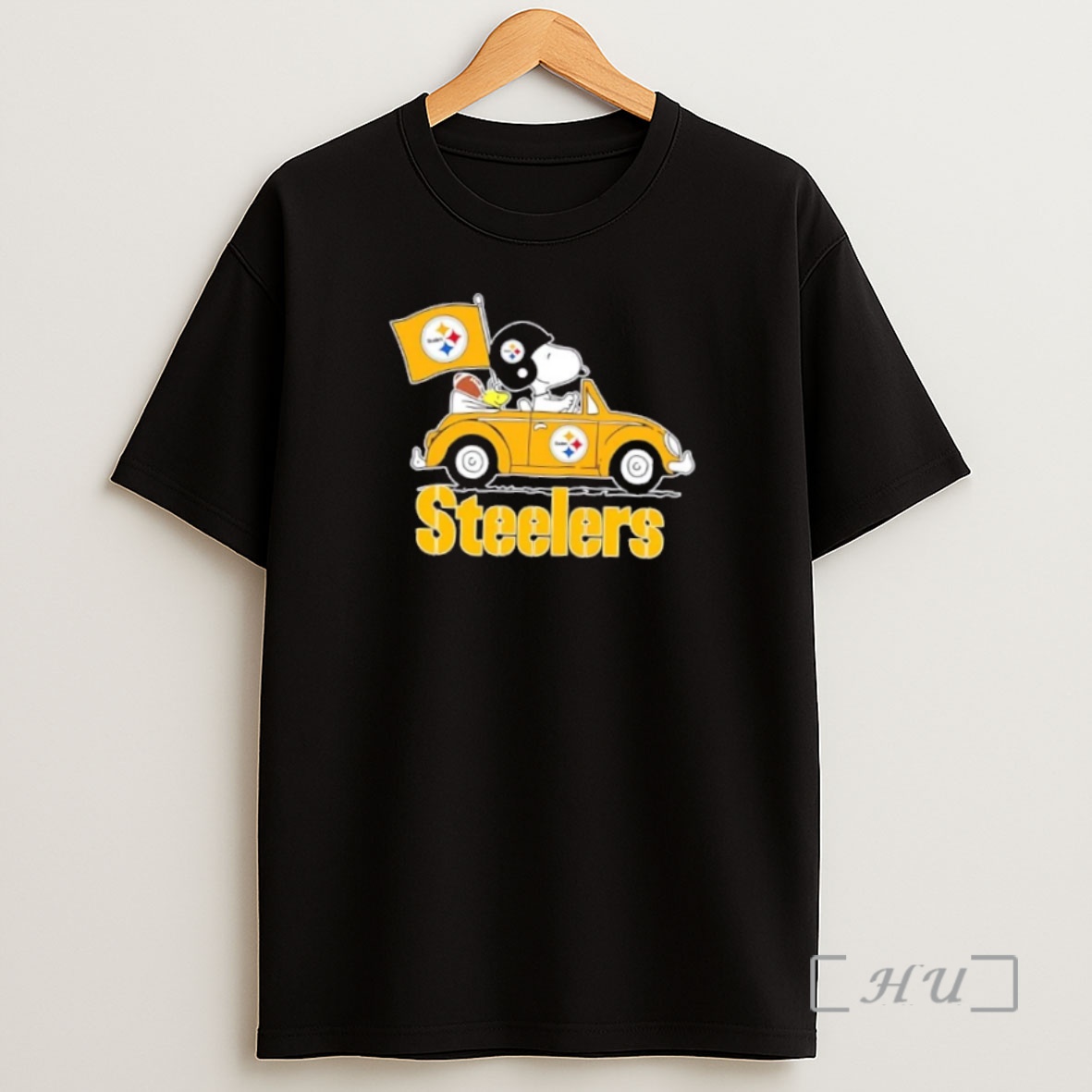 Officials Snoopy And Woodstock Driving Car Pittsburgh Steelers Football Premium Shirt Sweatshirt Tee