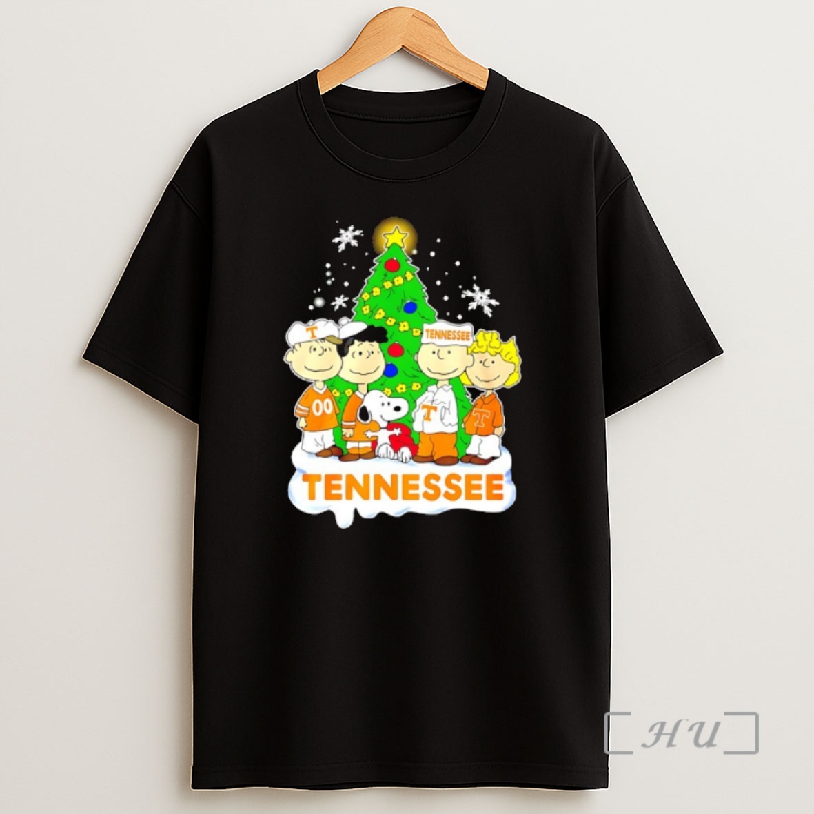 Officials Tennessee Volunteers Snoopy And The Peanuts Christmas 2025 Premium Shirt Sweatshirt Tee