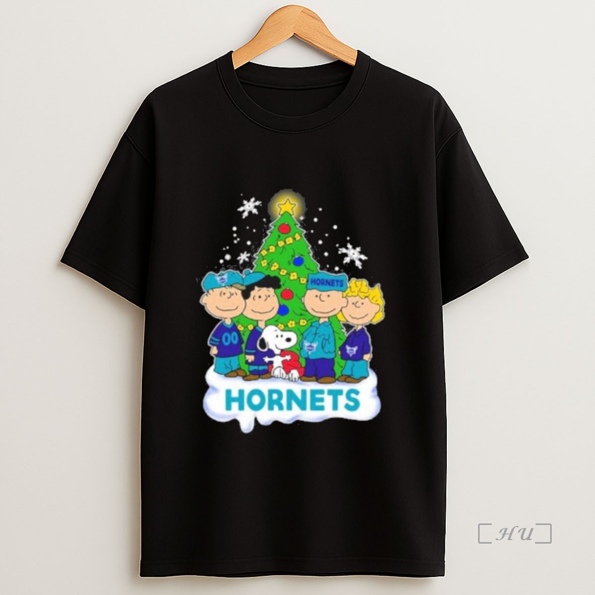 Officials The Peanuts Charlotte Hornets Merry Christmas Premium Shirt Sweatshirt Tee