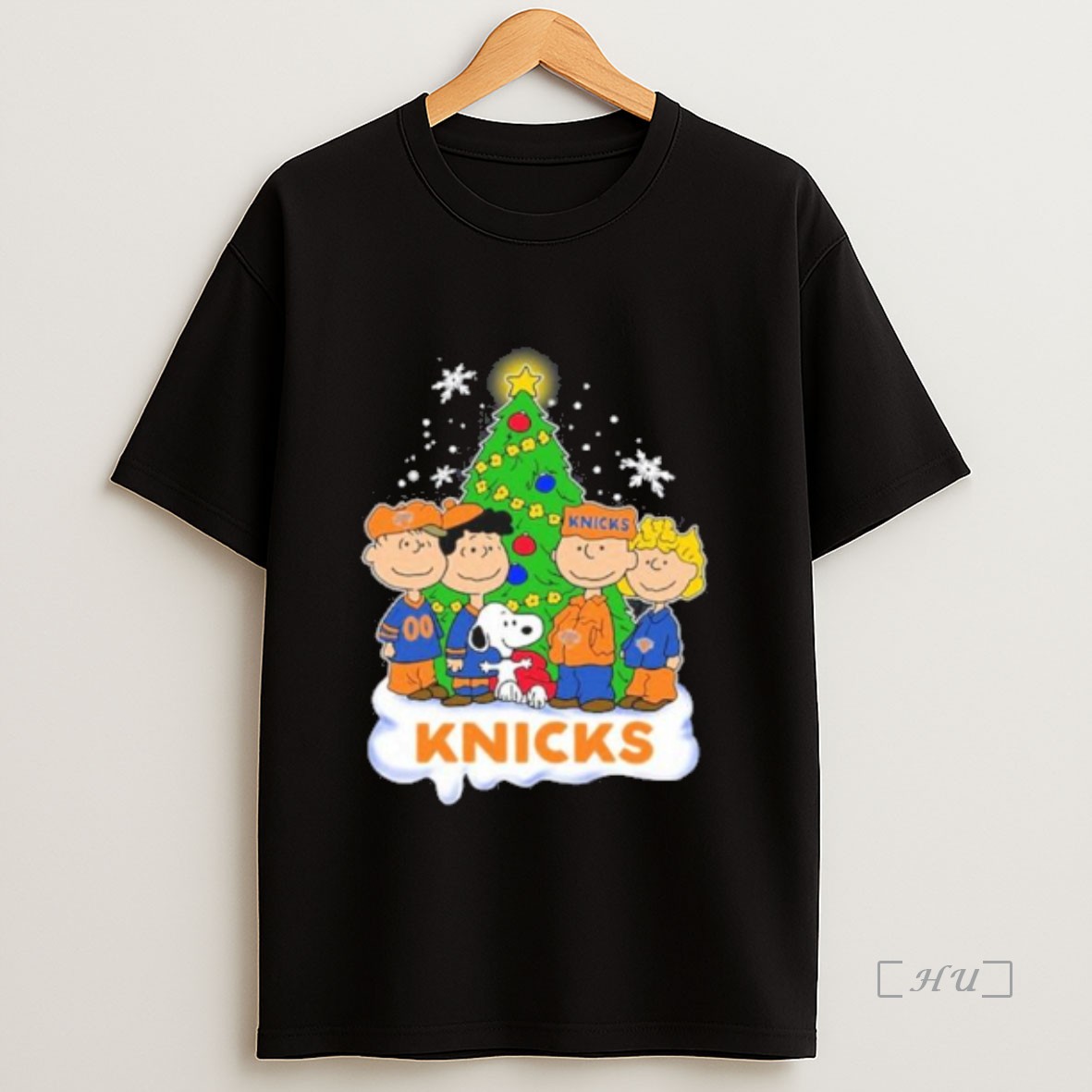 Officials The Peanuts New York Knicks Merry Christmas Premium Shirt Sweatshirt Tee