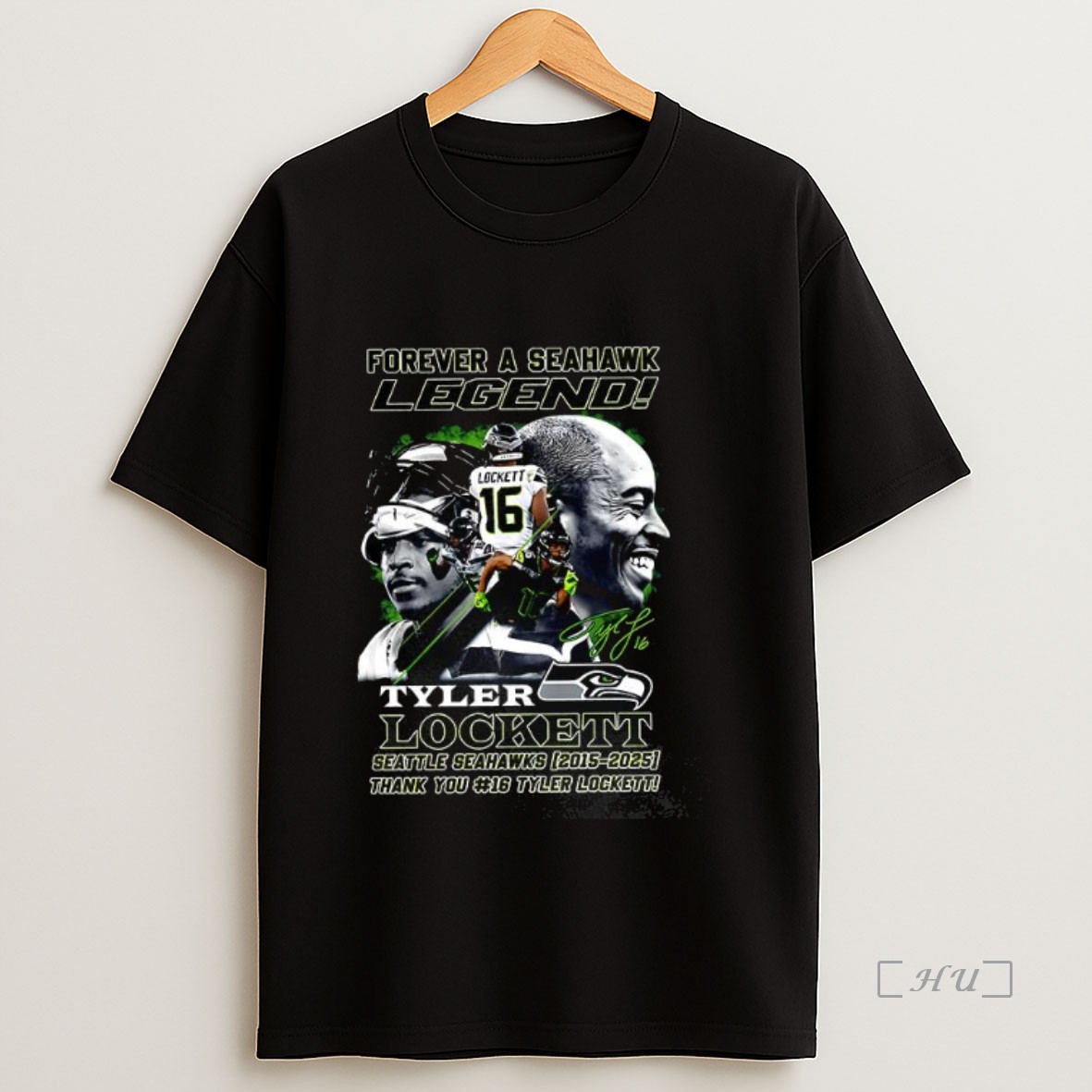Officials Tyler Lockett Forever A Seattle Seahawk Legend 2015 2025 Signature Premium Shirt Sweatshirt Tee