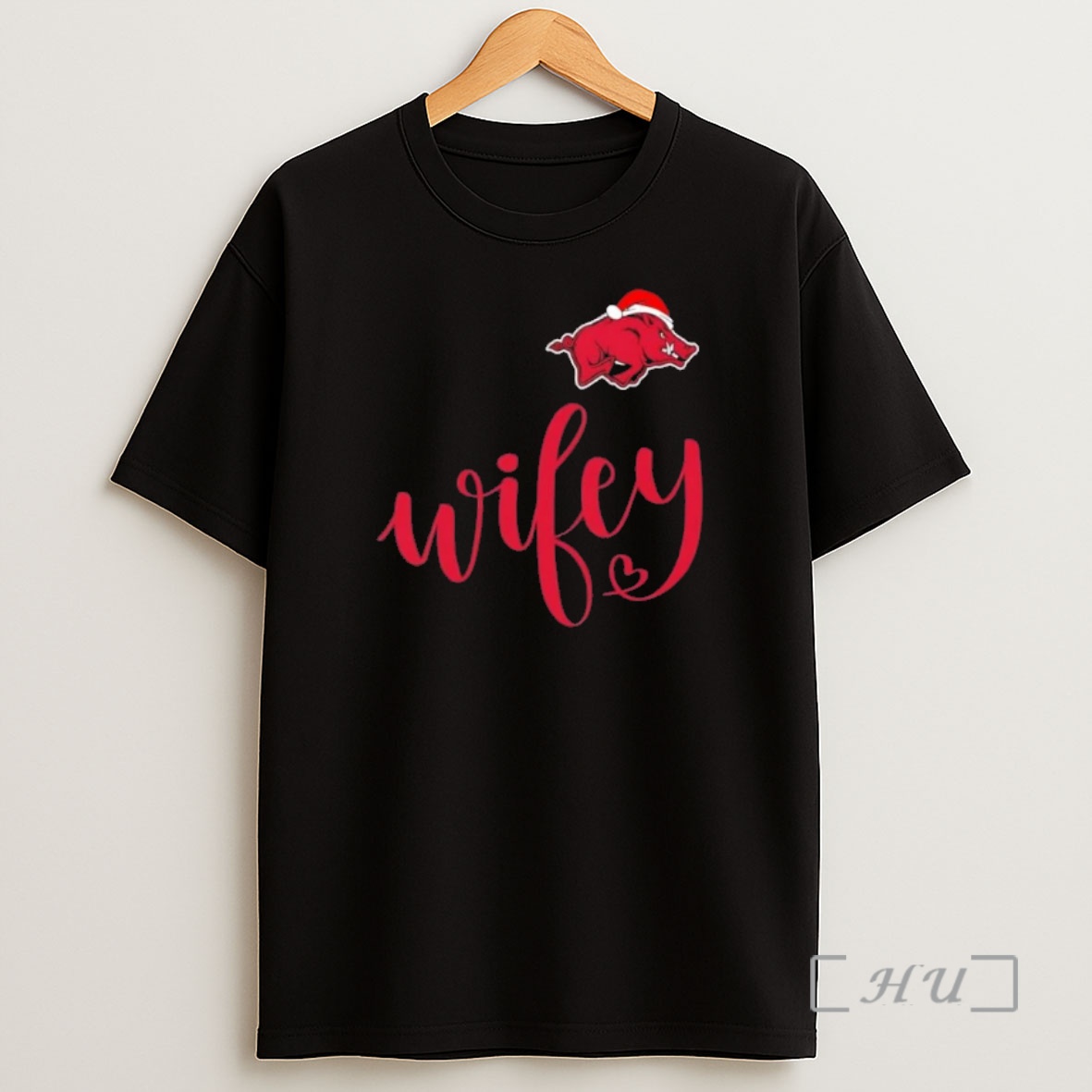 Officials Wifey Arkansas Razorbacks Santa Hat Merry Christmas Premium Shirt Sweatshirt Tee