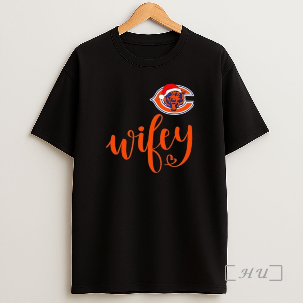 Officials Wifey Chicago Bears Santa Hat Merry Christmas Premium Shirt Sweatshirt Tee