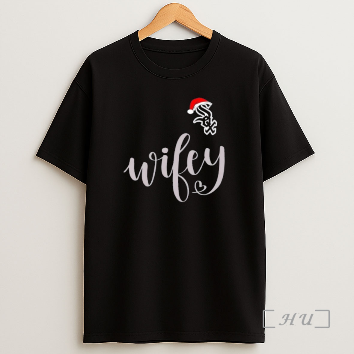 Officials Wifey Chicago White Sox Santa Hat Merry Christmas Premium Shirt Sweatshirt Tee