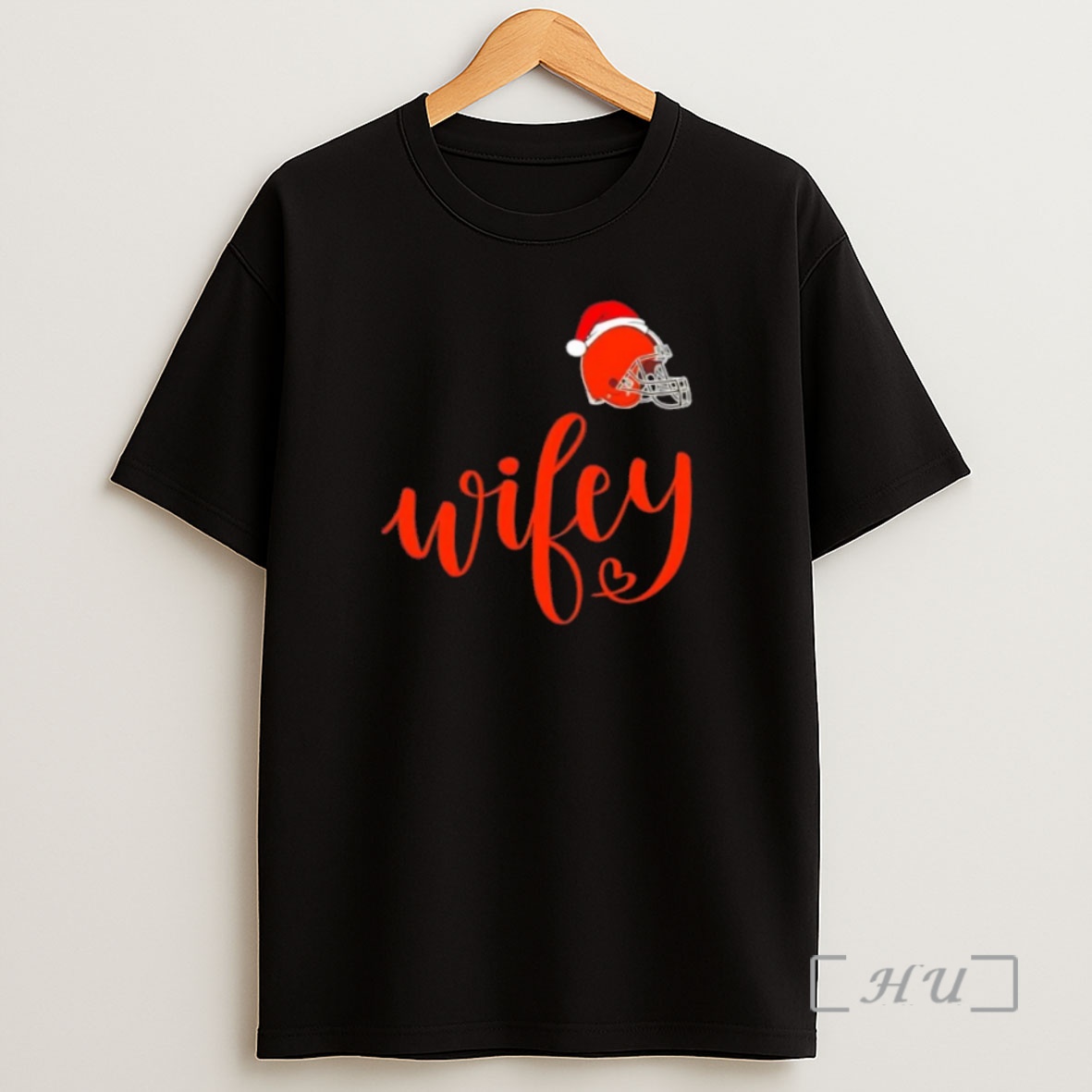 Officials Wifey Cleveland Browns Santa Hat Merry Christmas Premium Shirt Sweatshirt Tee
