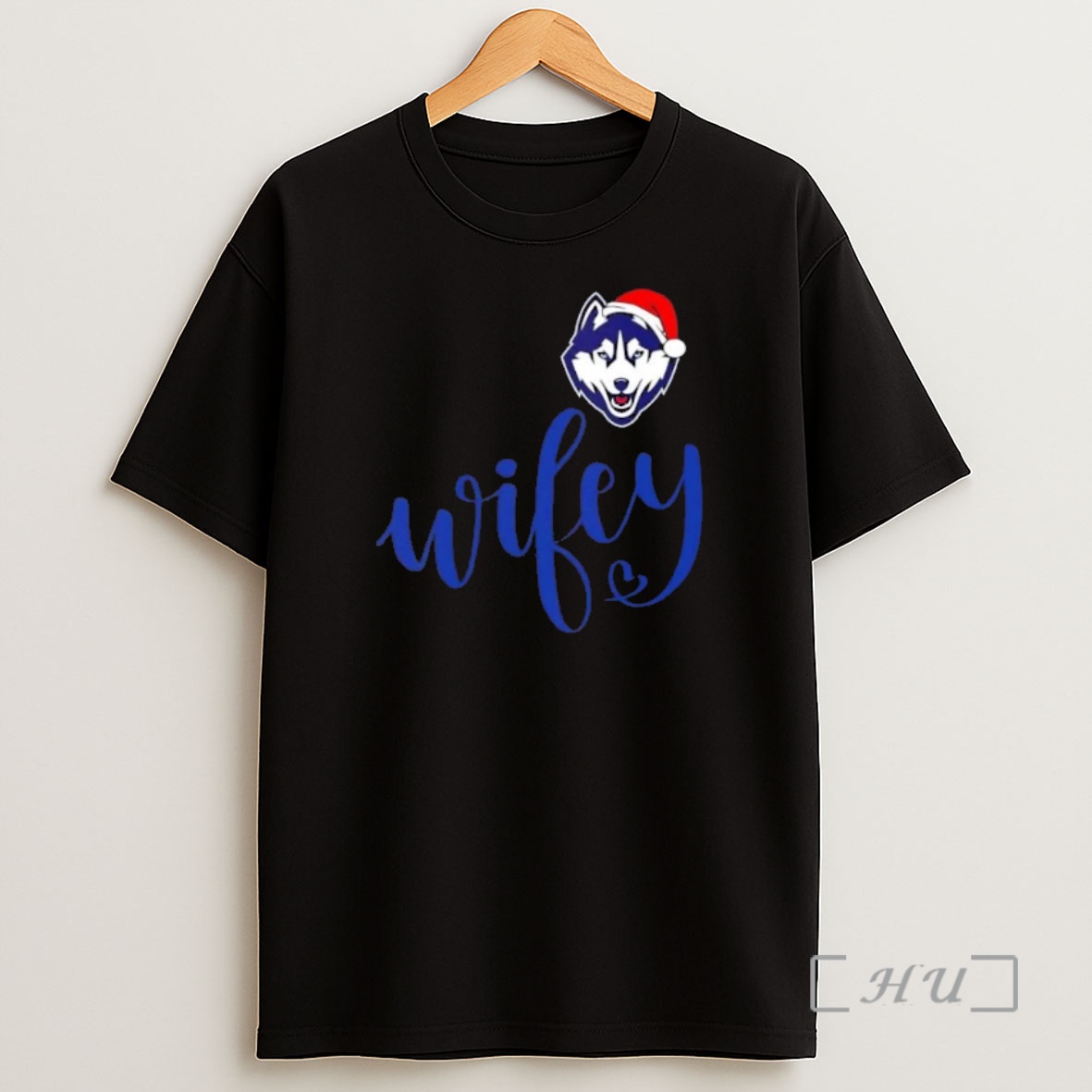 Officials Wifey Connecticut Huskies Santa Hat Merry Christmas Premium Shirt Sweatshirt Tee