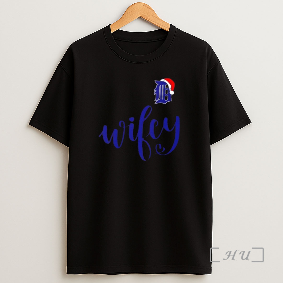 Officials Wifey Detroit Tigers Santa Hat Merry Christmas Premium Shirt Sweatshirt Tee
