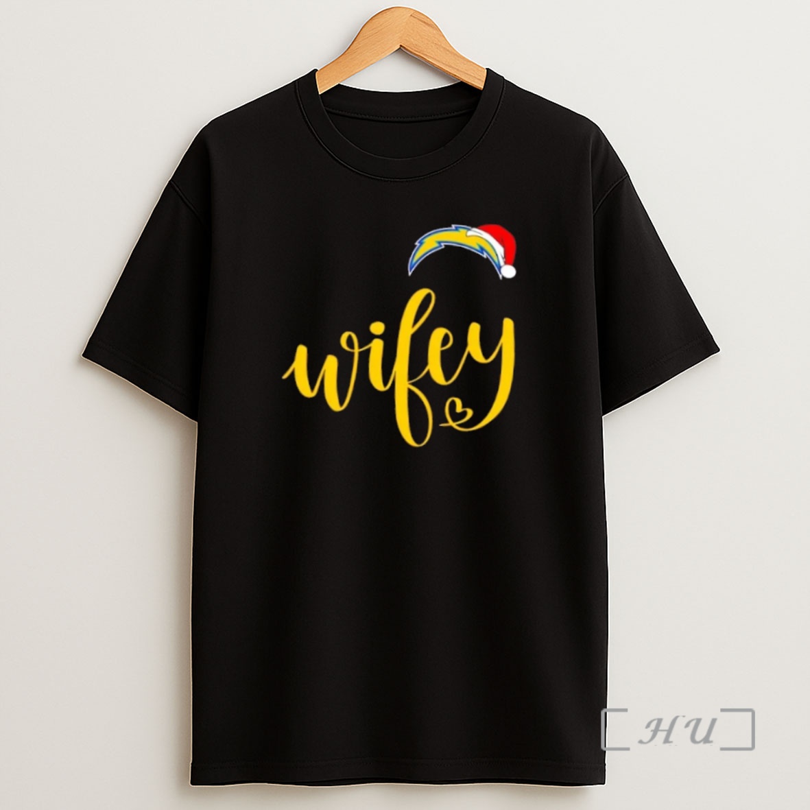 Officials Wifey Los Angeles Chargers Santa Hat Merry Christmas Premium Shirt Sweatshirt Tee