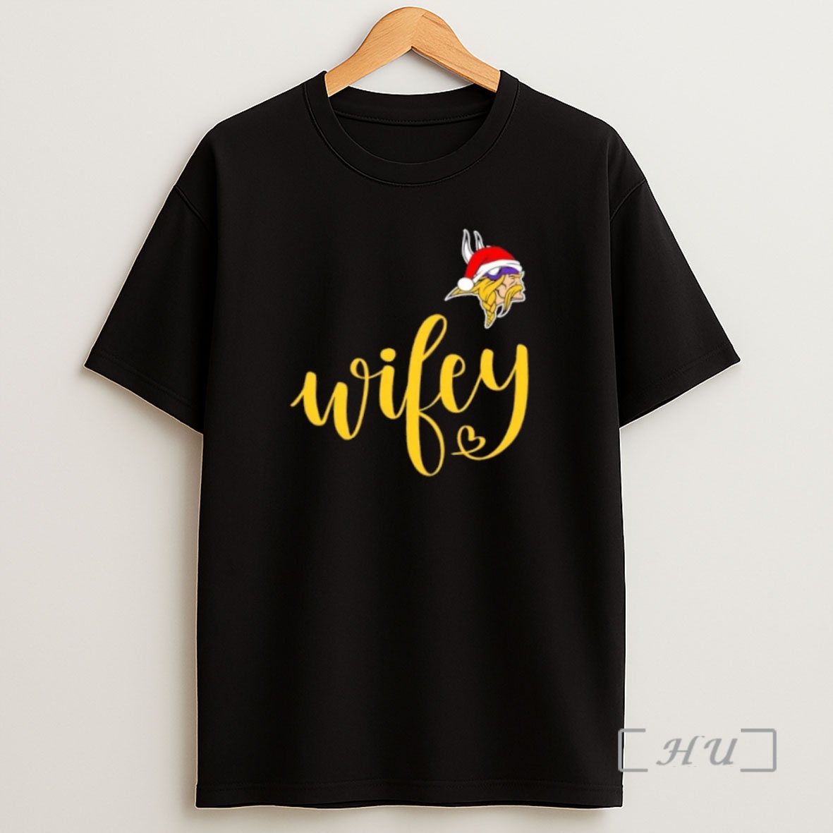 Officials Wifey Minnesota Vikings Santa Hat Merry Christmas Premium Shirt Sweatshirt Tee
