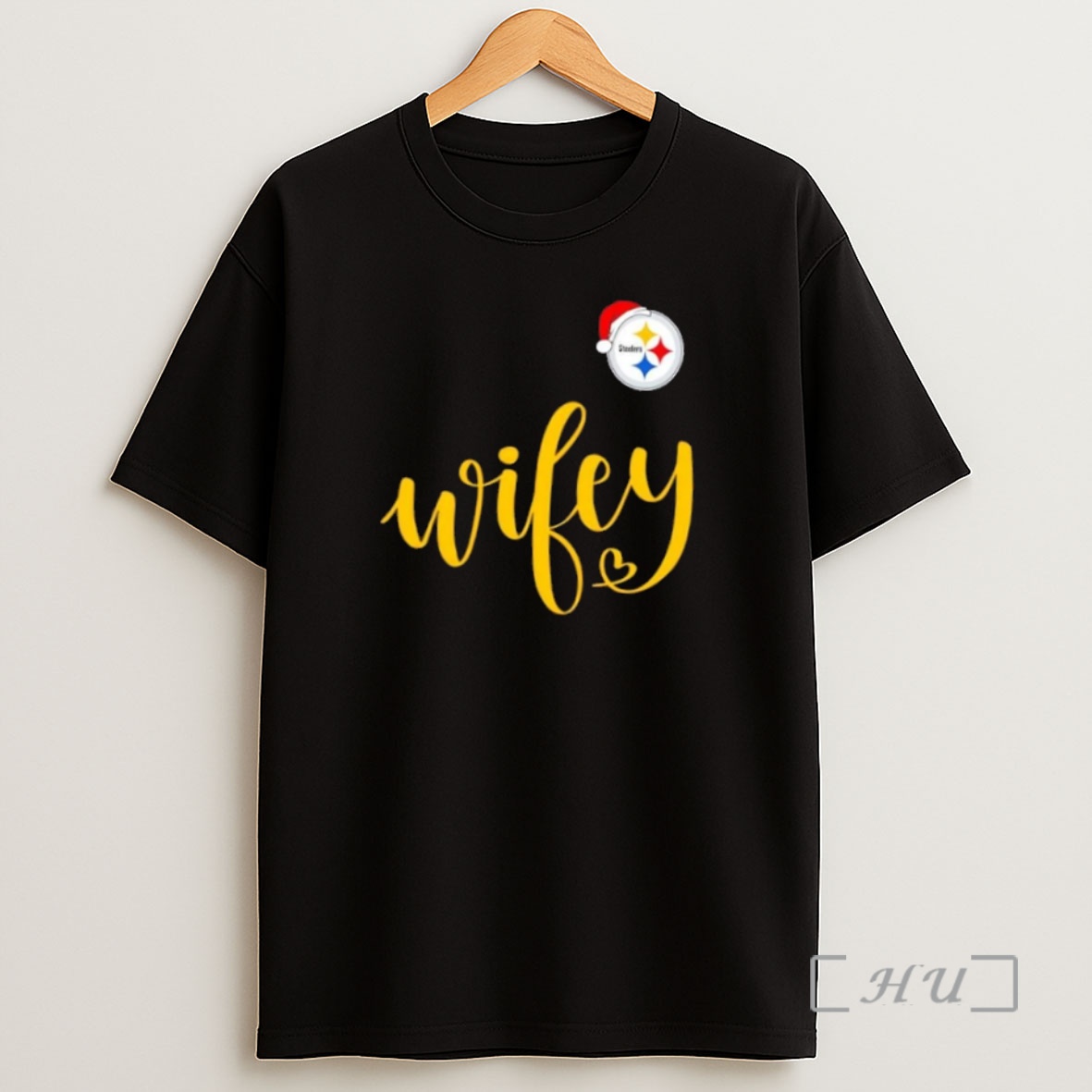 Officials Wifey Pittsburgh Steelers Santa Hat Merry Christmas Premium Shirt Sweatshirt Tee