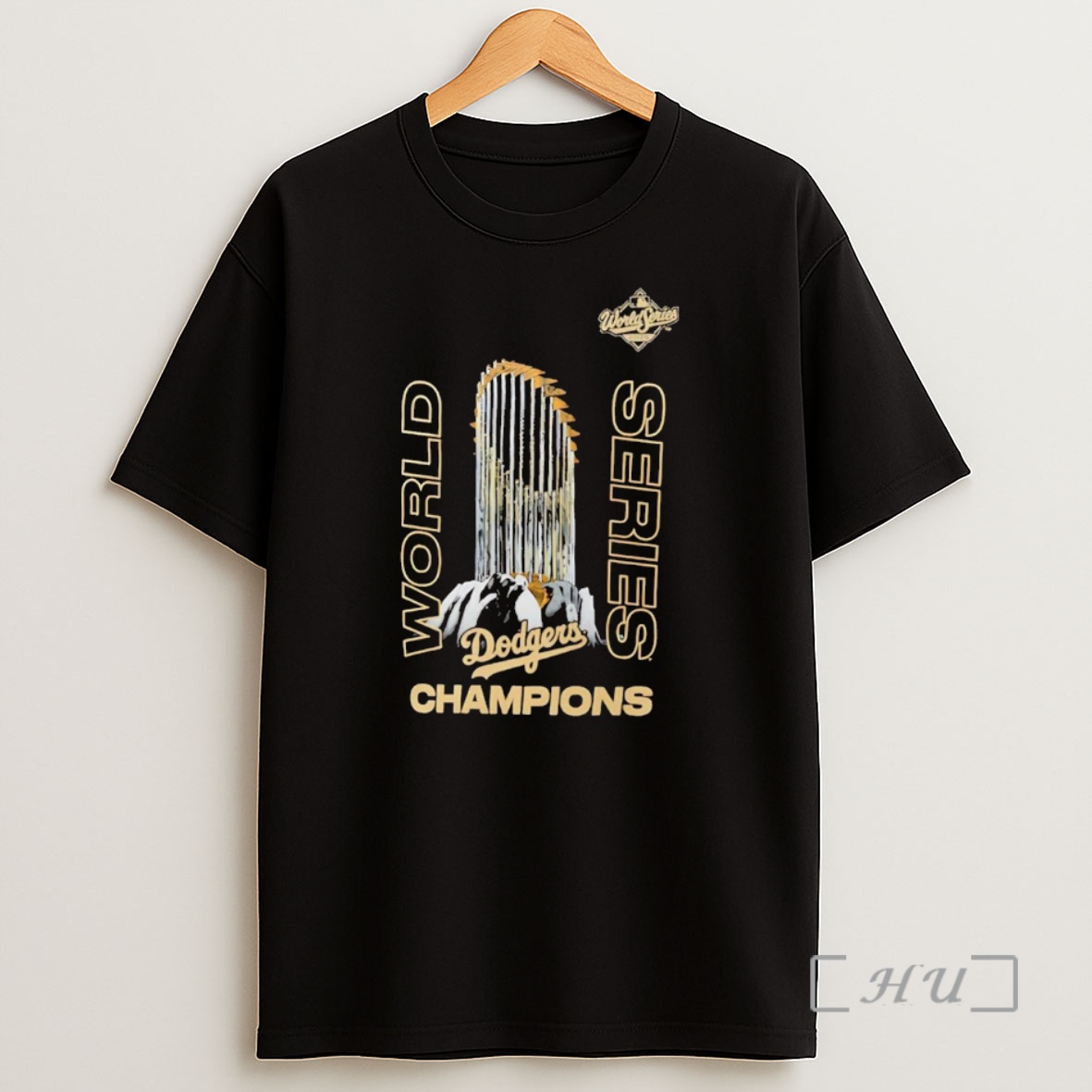 Officials World Series Champions Trophy Los Angeles Dodgers 2025 Premium Shirt Sweatshirt Tee