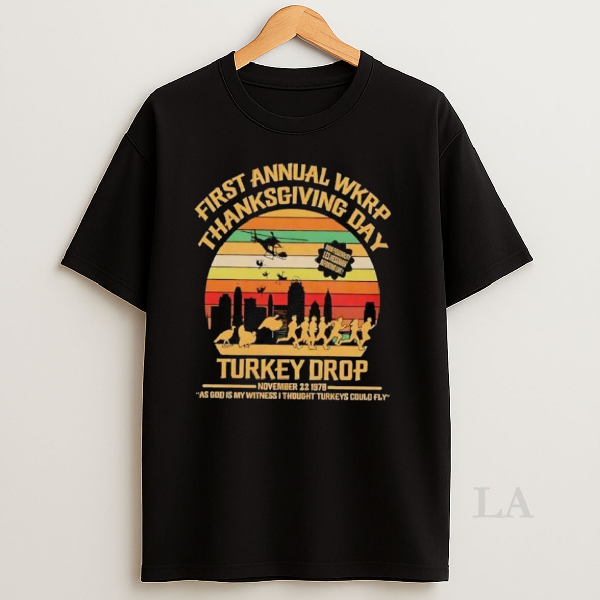 Original First Annual Wkrp Thanksgiving Day Les Nessman Reporting Live Turkey Drop Vintage Shirt