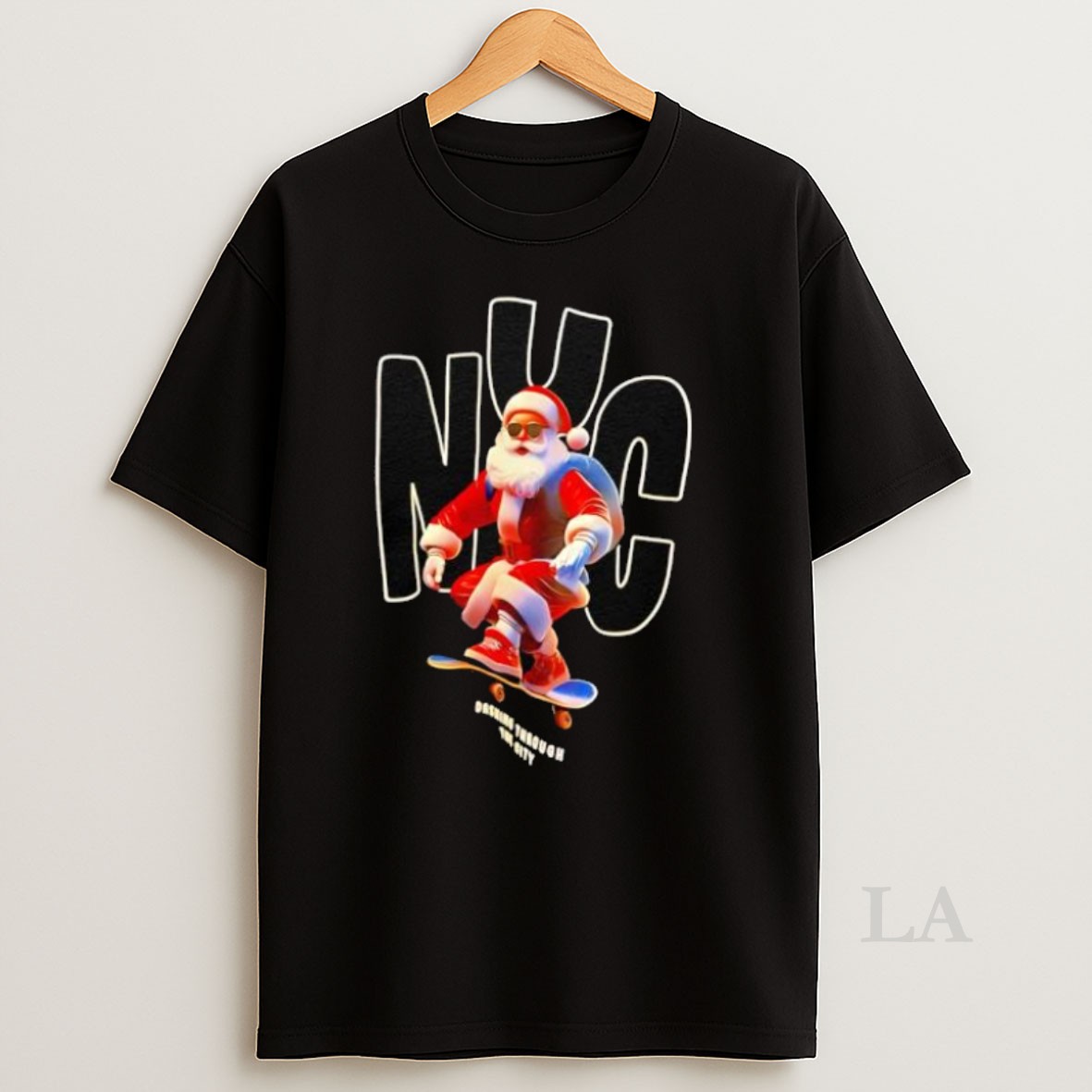 Original Nyc Santa Claus Passing Through The City Shirt