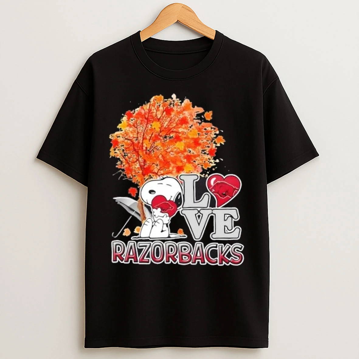 Peanuts Snoopy Hug Heart I Love Arkansas Razorbacks T Shirts