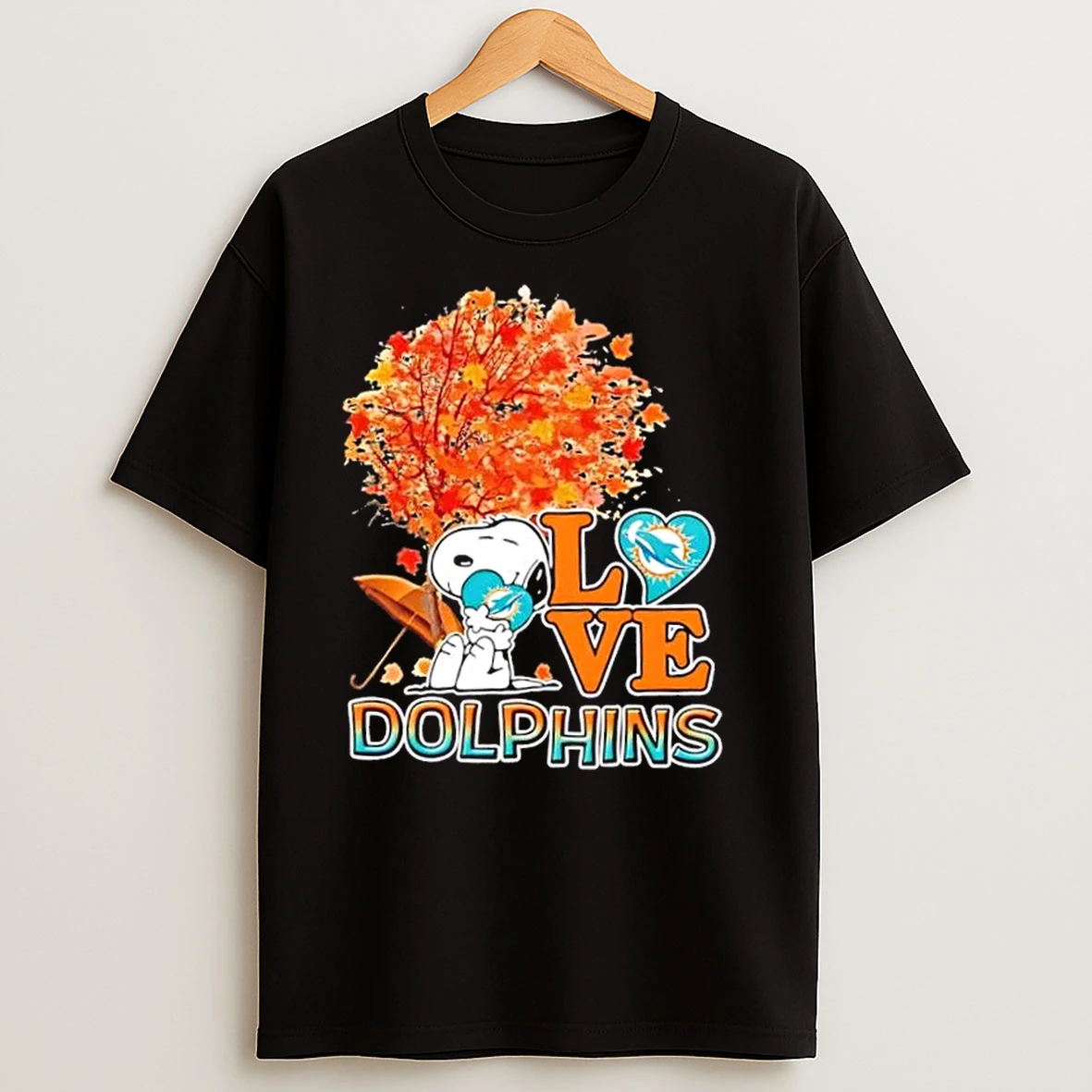 Peanuts Snoopy Hug Heart I Love Miami Dolphins T Shirts