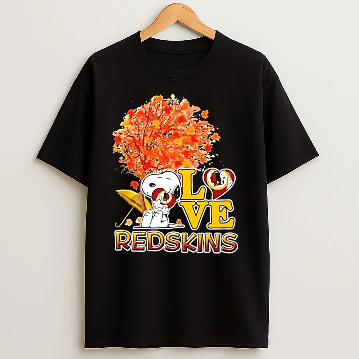 Peanuts Snoopy Hug Heart I Love Washington Redskins T Shirts