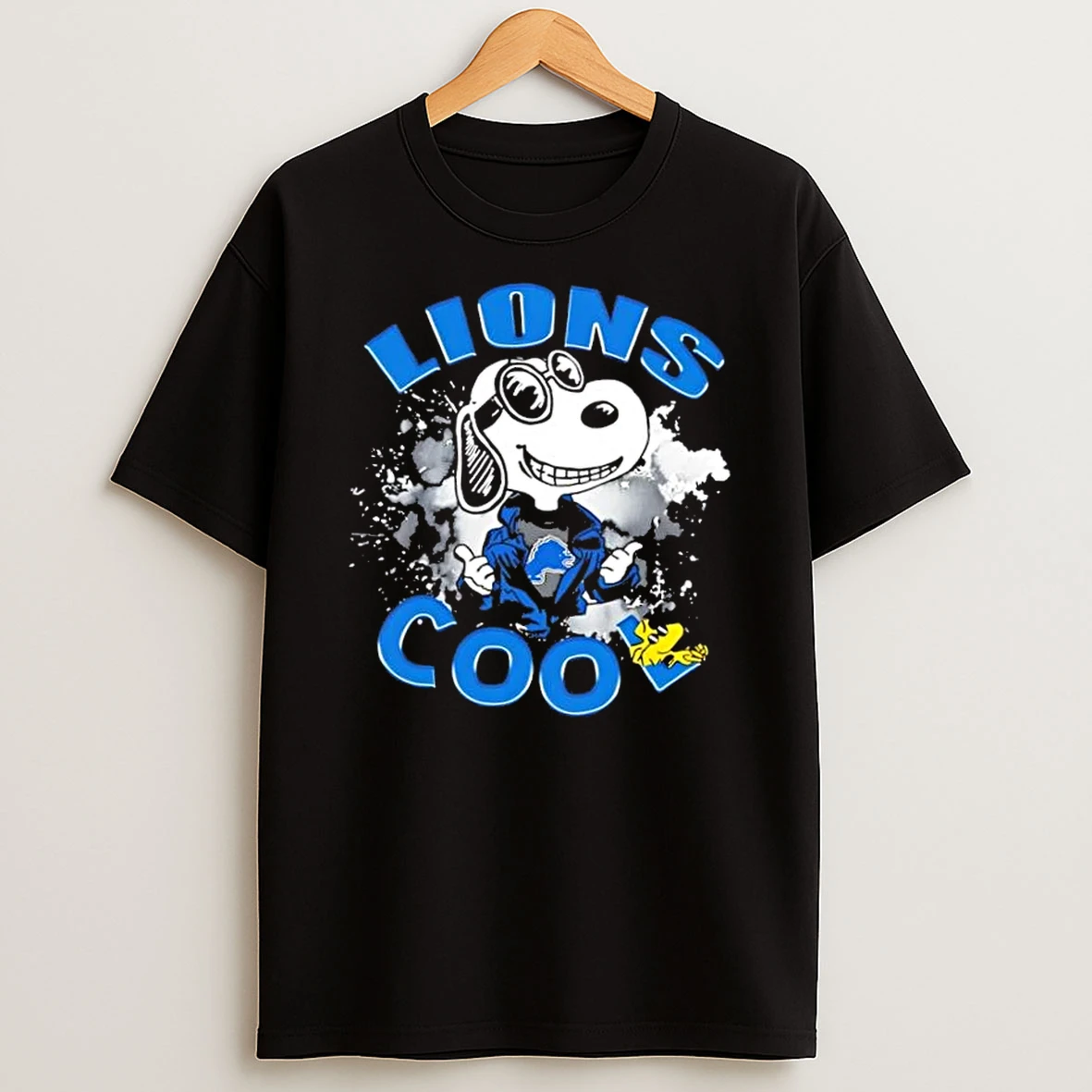 Peanuts Snoopy And Woodstock Detroit Lions Cool Shirts