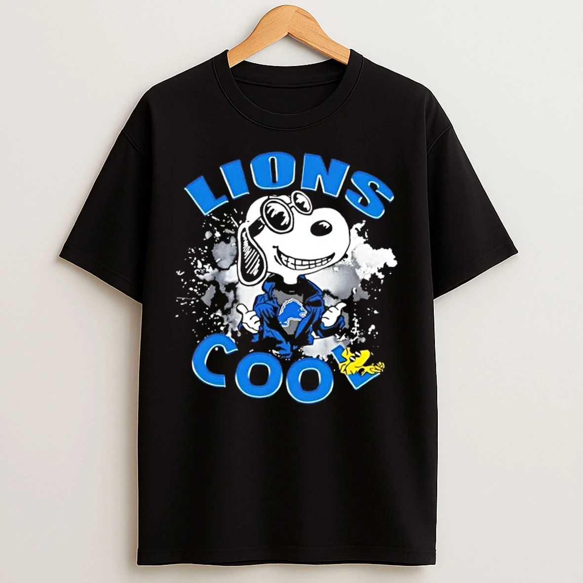 Peanuts Snoopy And Woodstock Detroit Lions Cool T Shirts