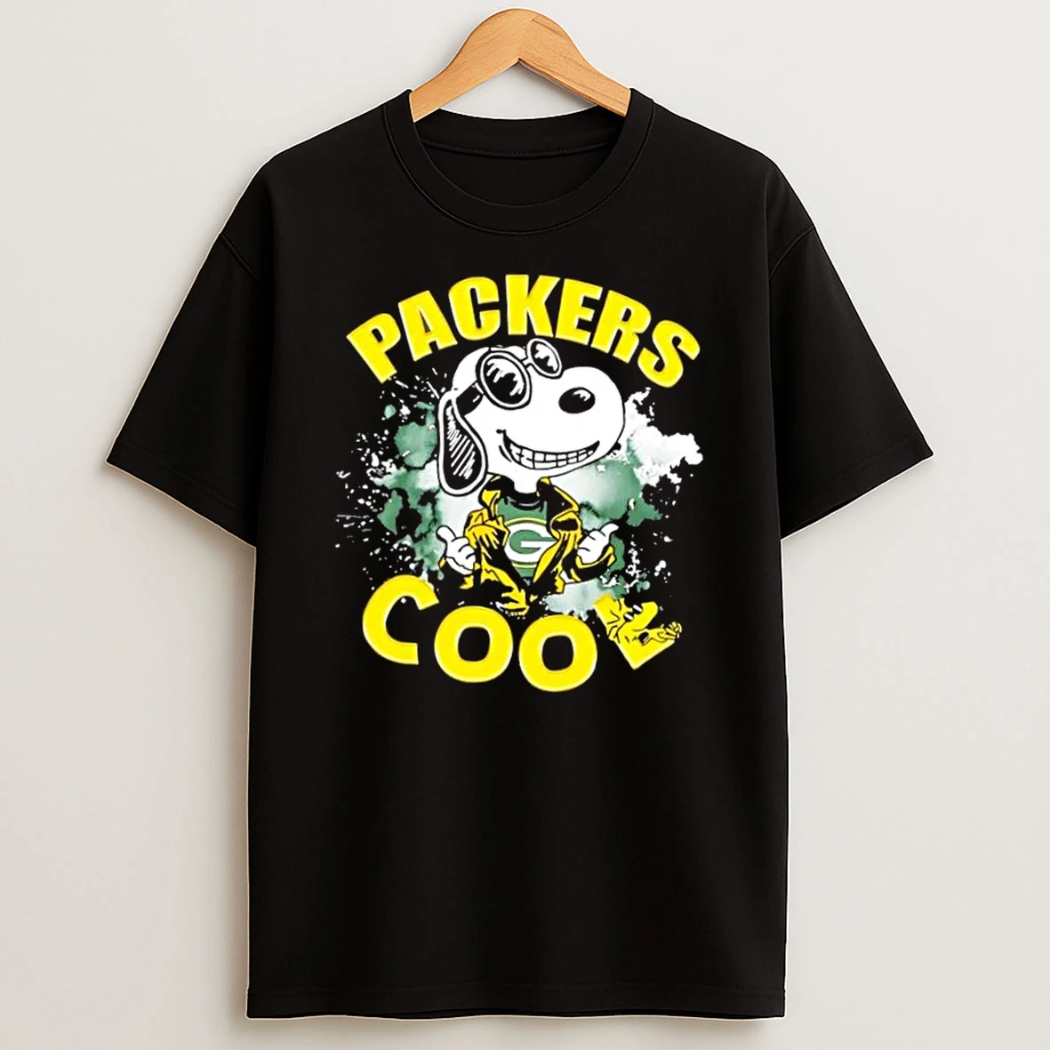 Peanuts Snoopy And Woodstock Green Bay Packers Cool Shirts