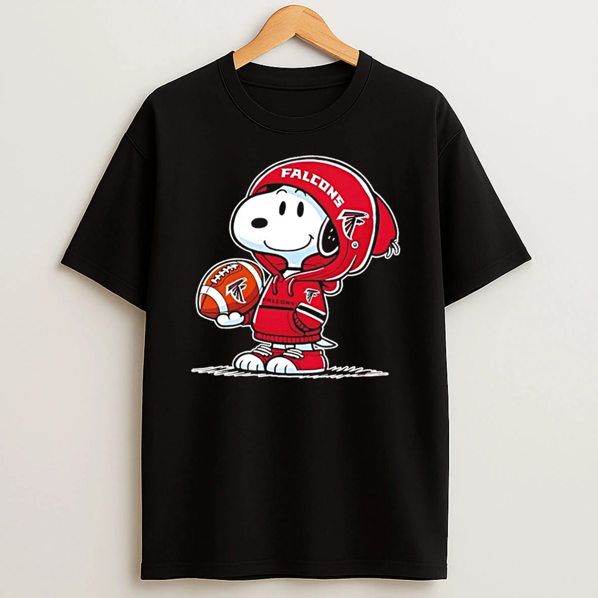 Peanuts Snoopy Wearing Atlanta Falcons And Smilling At Fans Shirts