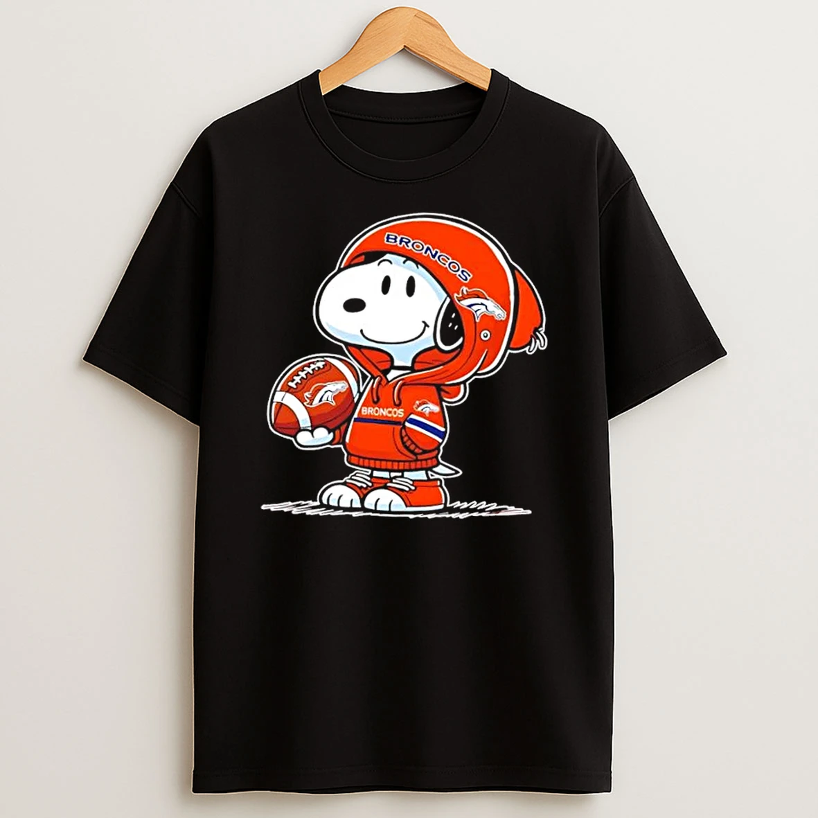 Peanuts Snoopy Wearing Denver Broncos And Smilling At Fans Shirts