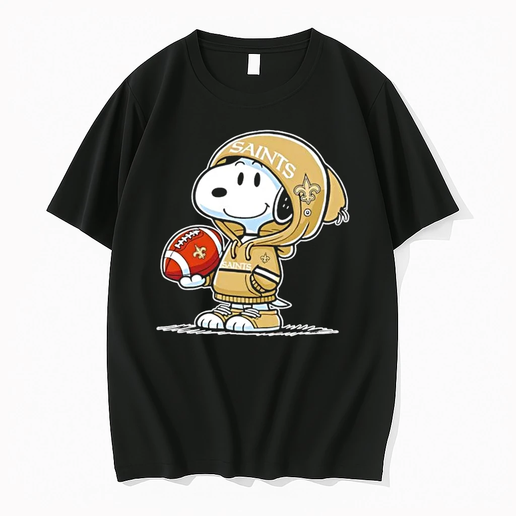 Peanuts Snoopy Wearing New Orleans Saints And Smilling At Fans Shirts