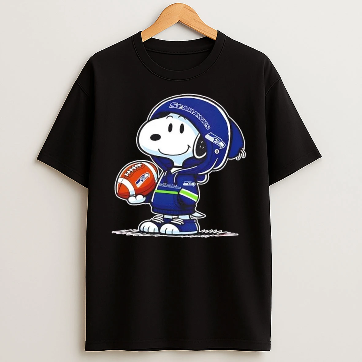 Peanuts Snoopy Wearing Seattle Seahawks And Smilling At Fans T Shirts