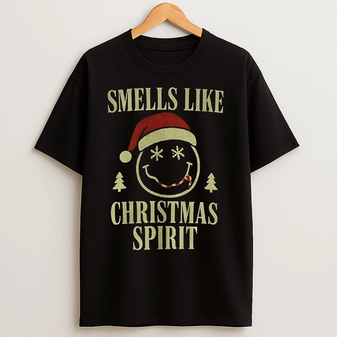 Smells Like Christmas Spirit Santa Claus Xmas T Shirts