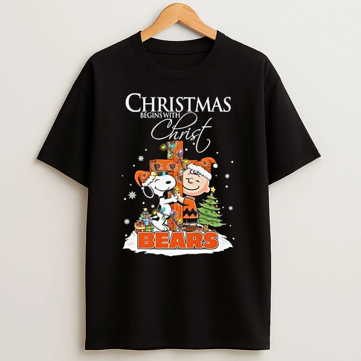 Snoopy And Charlie Brown X Chicago Bears Christmas Begins With Christ 2025 Shirts
