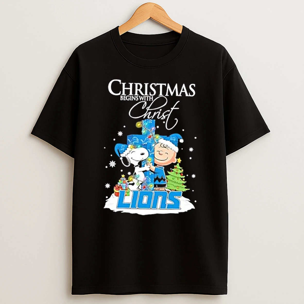 Snoopy And Charlie Brown X Detroit Lions Christmas Begins With Christ Shirts