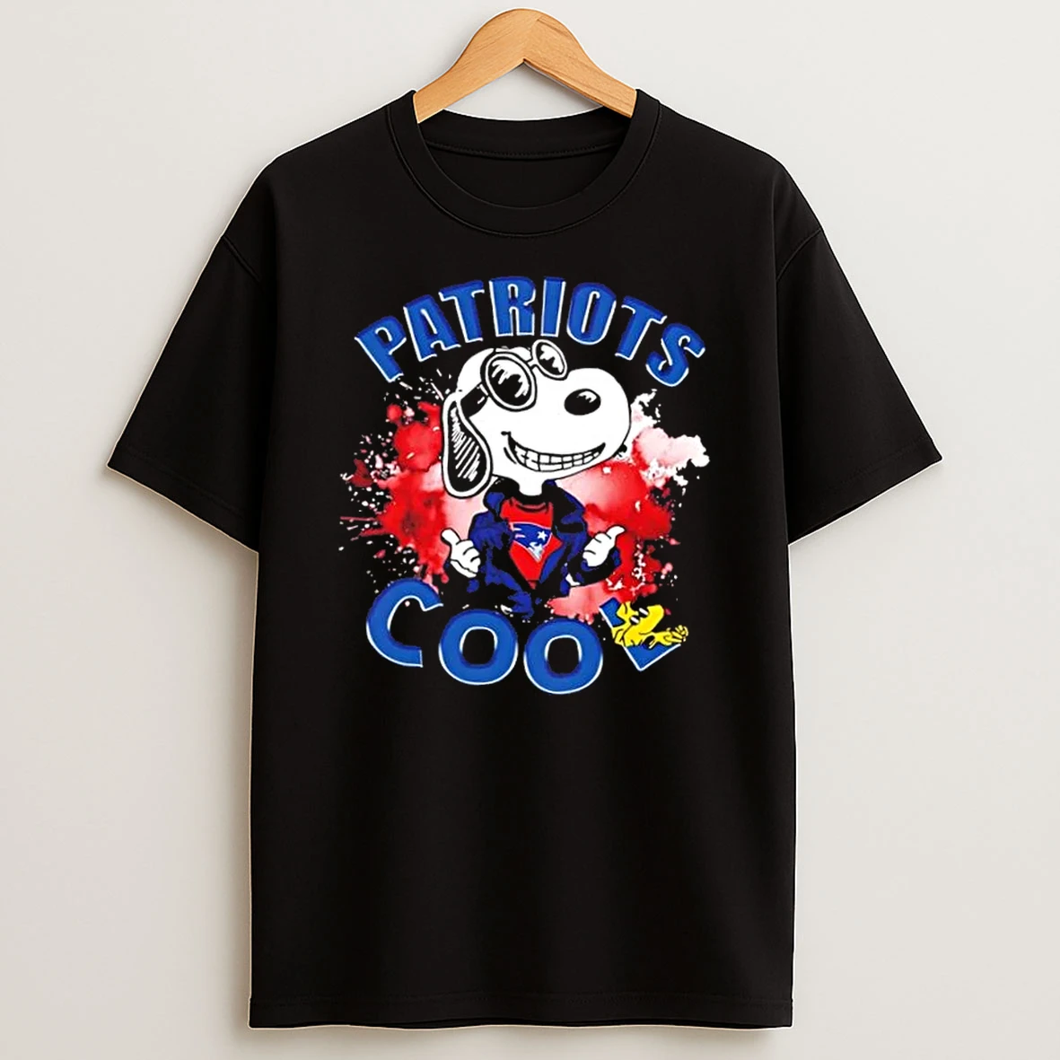 Snoopy And Woodstock New England Patriots Cool Shirts