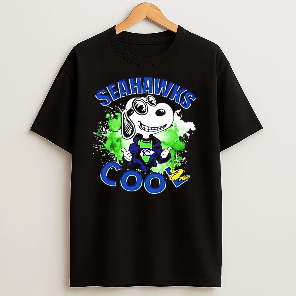 Snoopy And Woodstock Seattle Seahawks Cool T Shirts