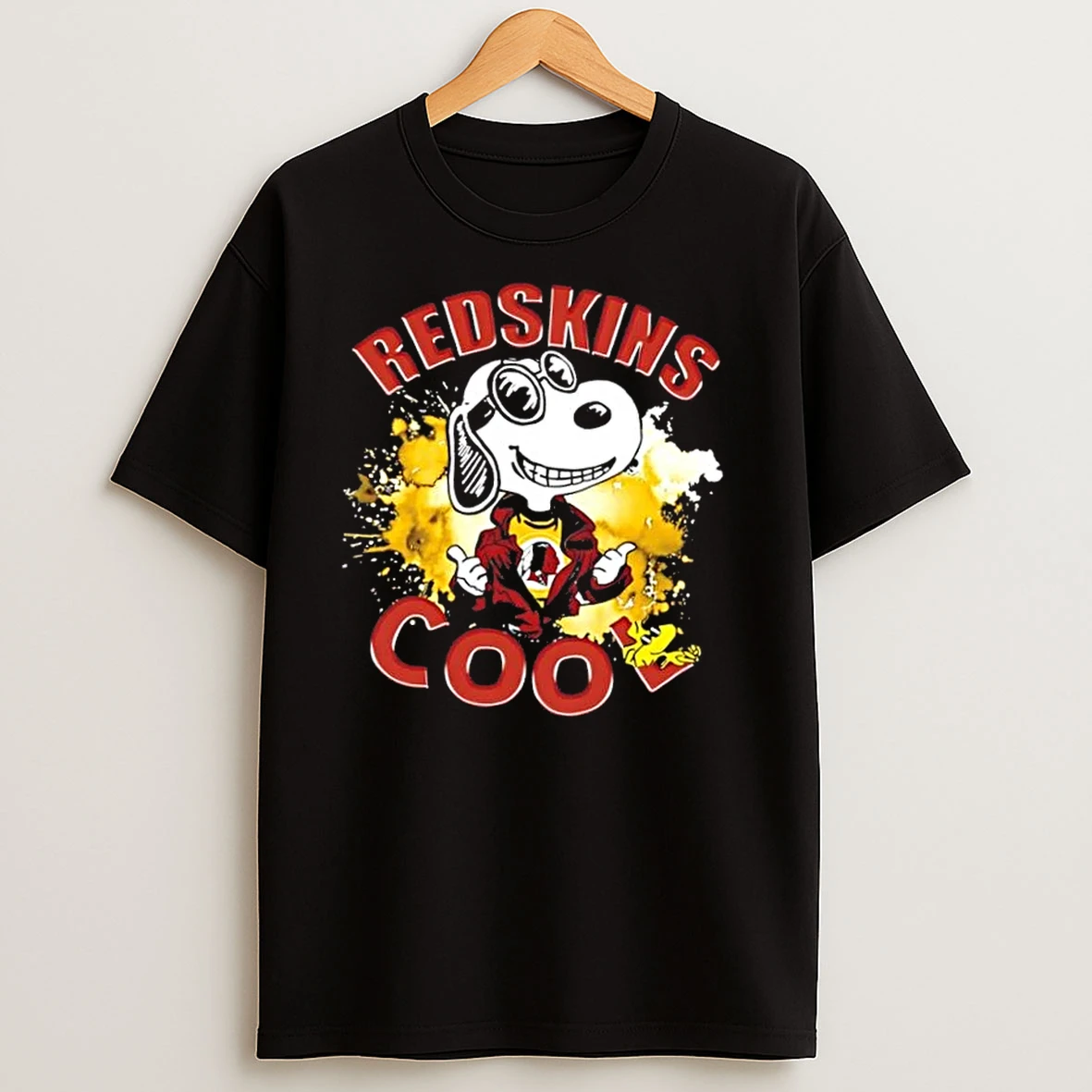 Snoopy And Woodstock Washington Redskins Cool T Shirts