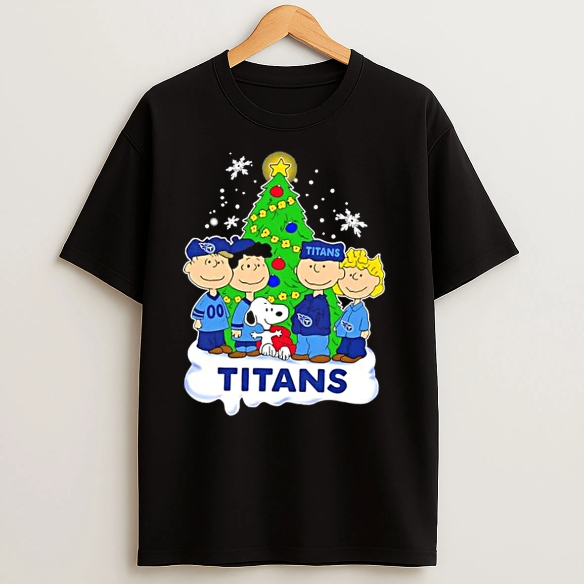 Tennessee Titans X Peanuts Snoopy And Friends Christmas Tree T Shirts