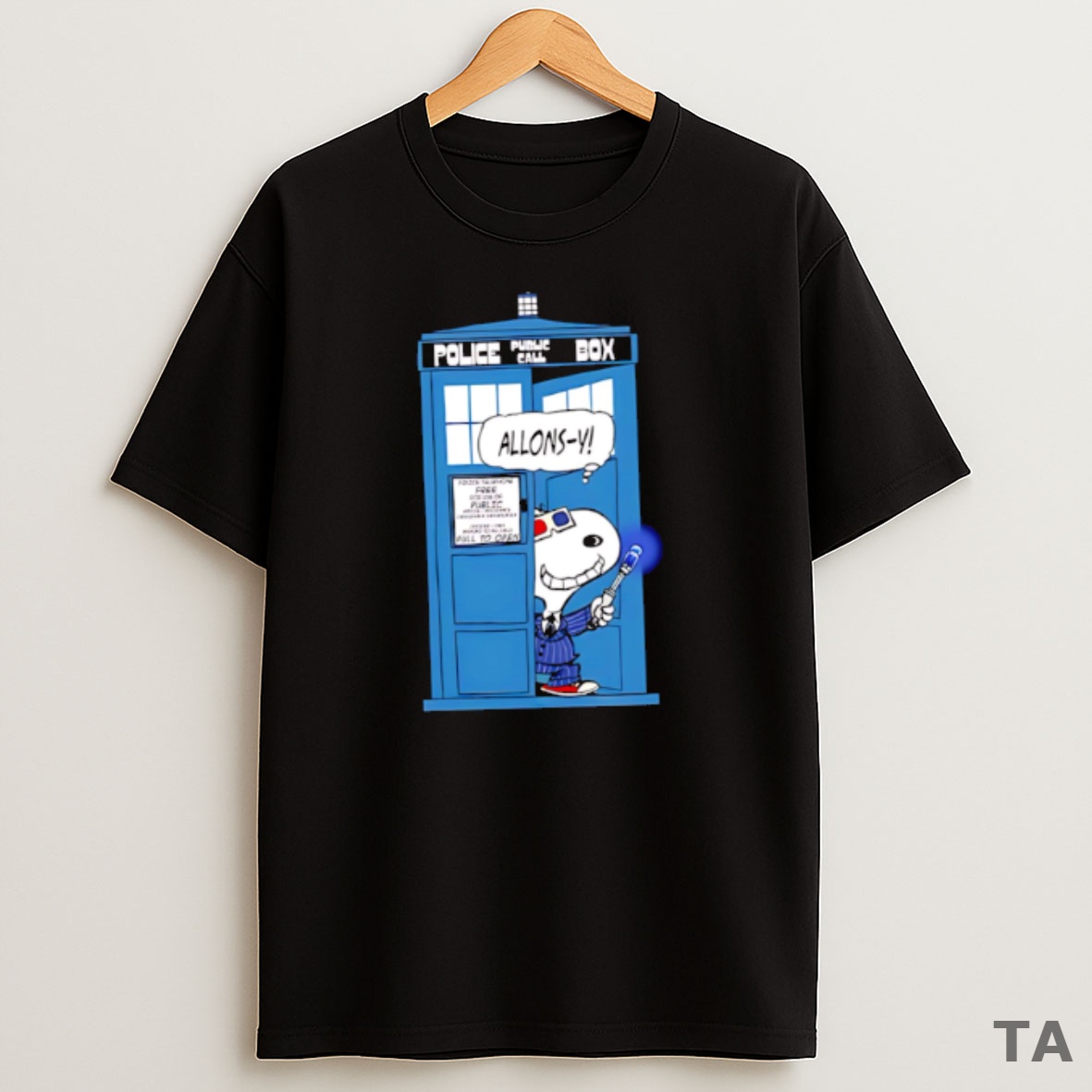 Top Nice Police Bublic Call Box Snoopy Sweatshirt Tee