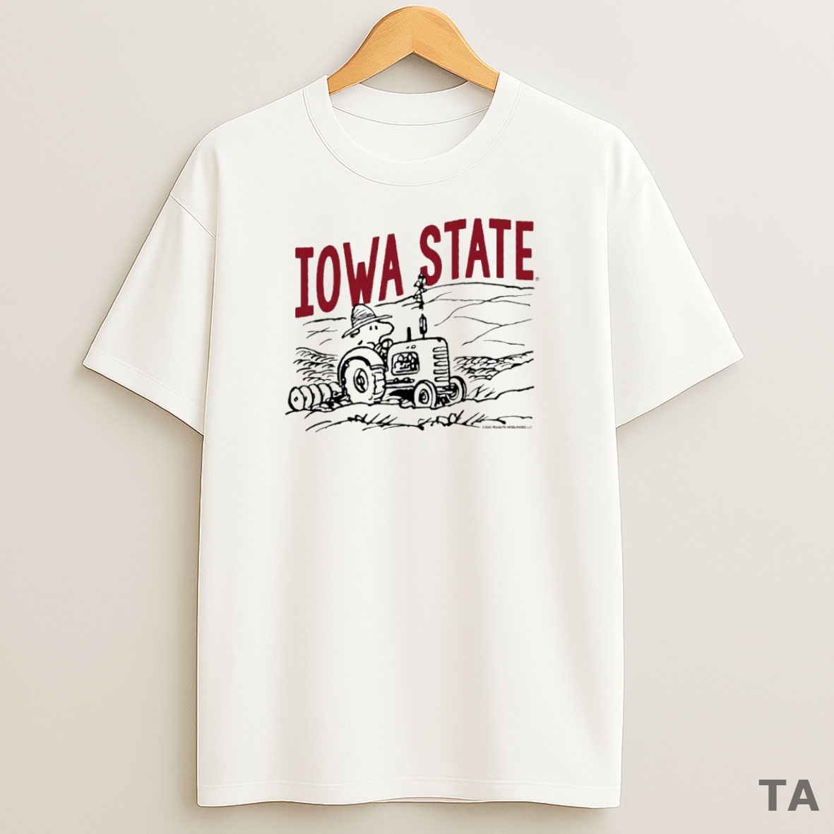Top Peanuts X Iowa State Woodstock Farmer Circle Sweatshirt Tee