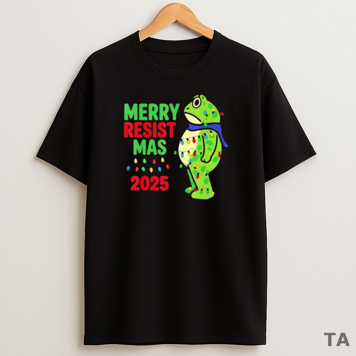 Top Portland Frog Merry Resistmas 2025 Light Sweatshirt Tee