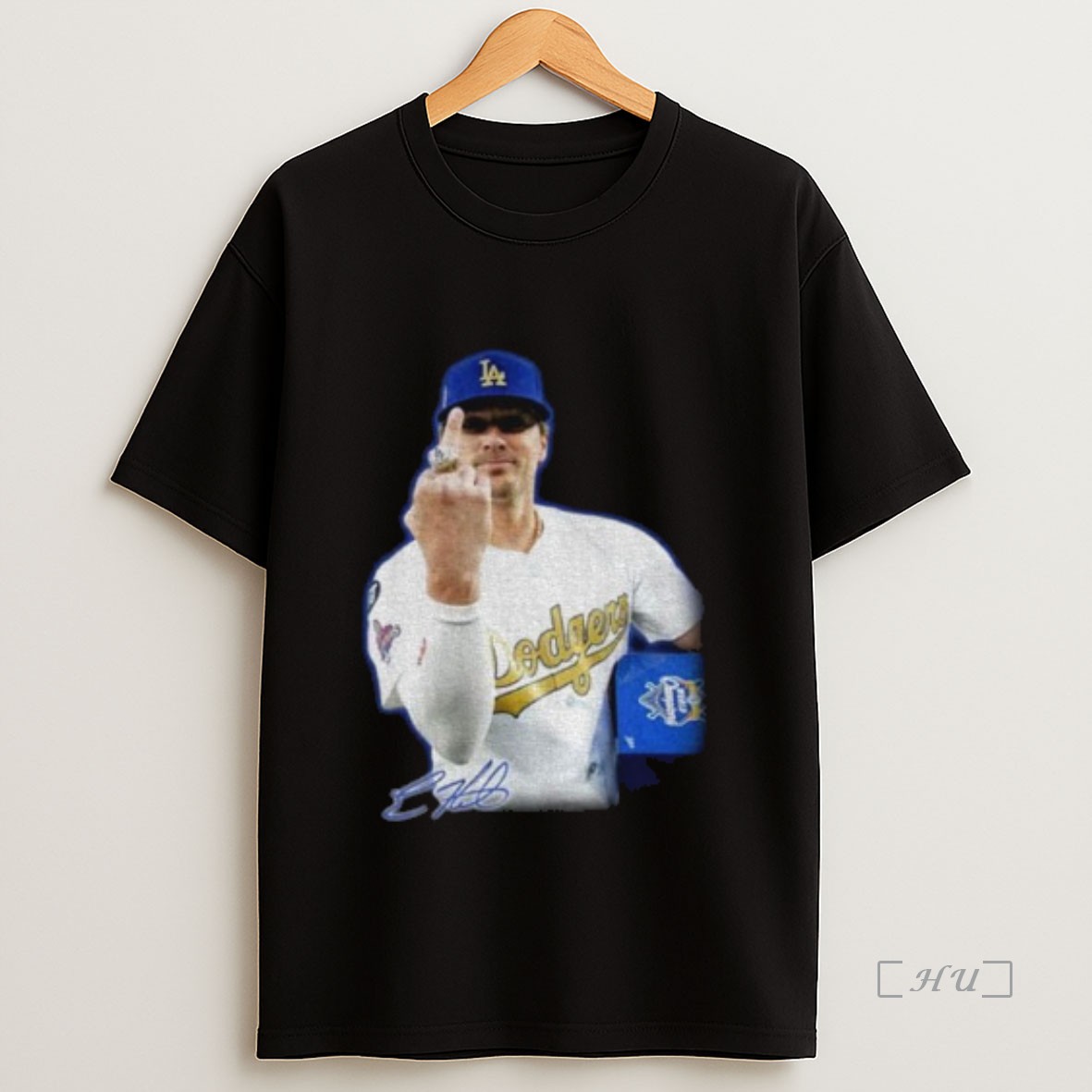 Trending Kike Hernandez Middle Finger Meme Signature Dodgers Champion Premium Shirt Sweatshirt Tee