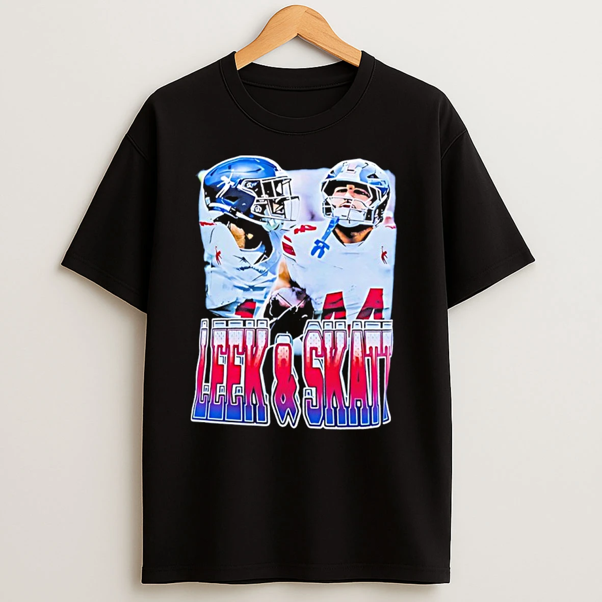 Wandale Robinson Wearing Leek And Skatt New York Giants T Shirts