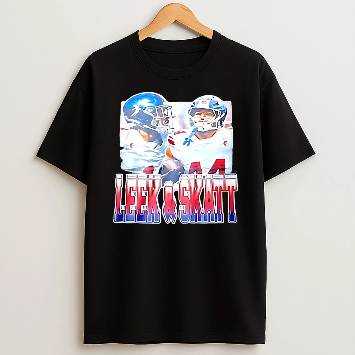 Wandale Wearing Leek Skatt Graphic Shirts
