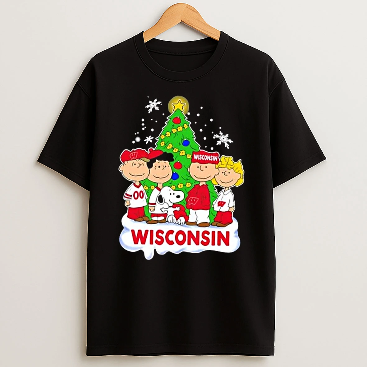 Wisconsin Badgers X Peanuts Snoopy And Friends Christmas Tree Shirts