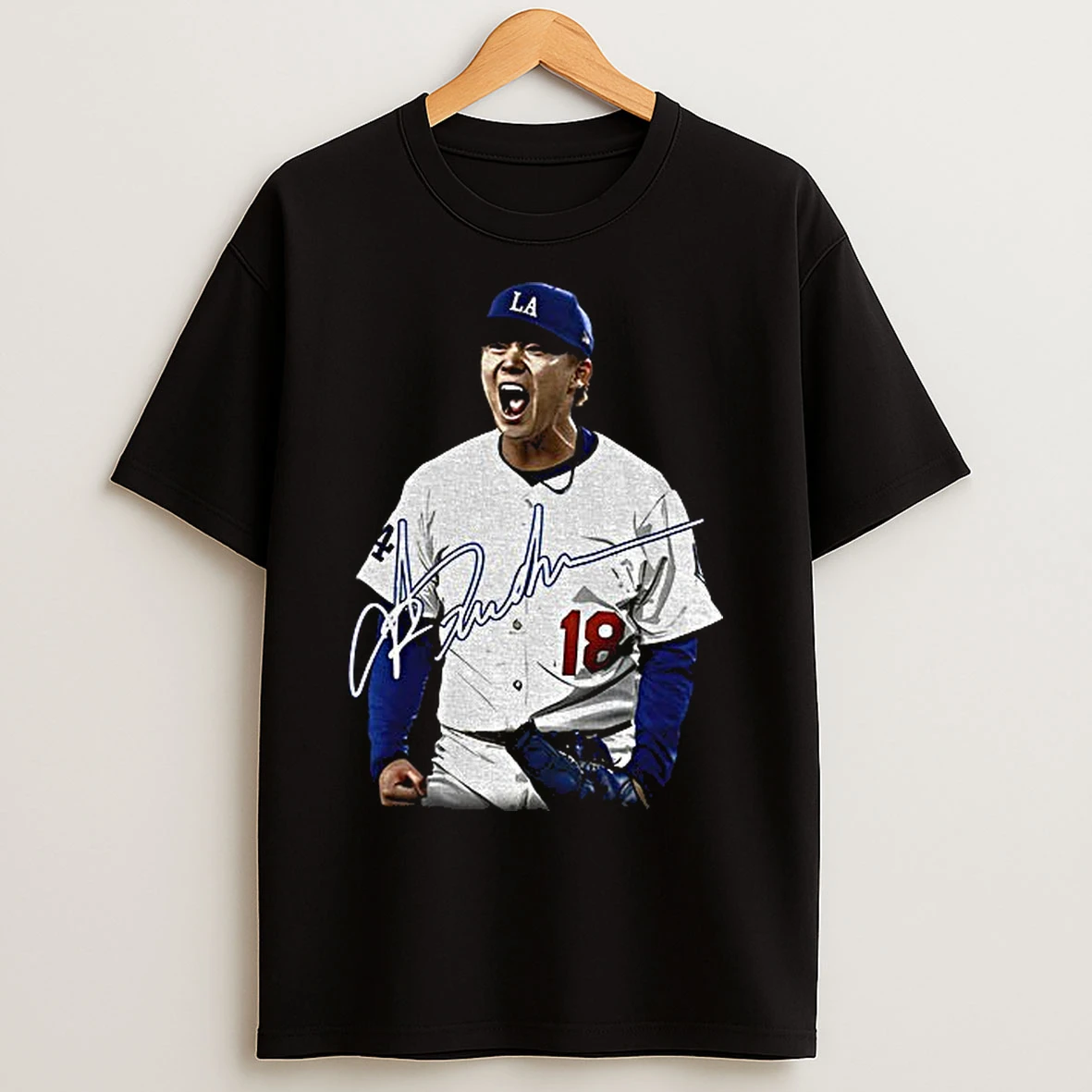 Yoshinobu Yamamoto 18 Los Angeles Dodgers Mvp Baseball World Series 2025 Signature T Shirts
