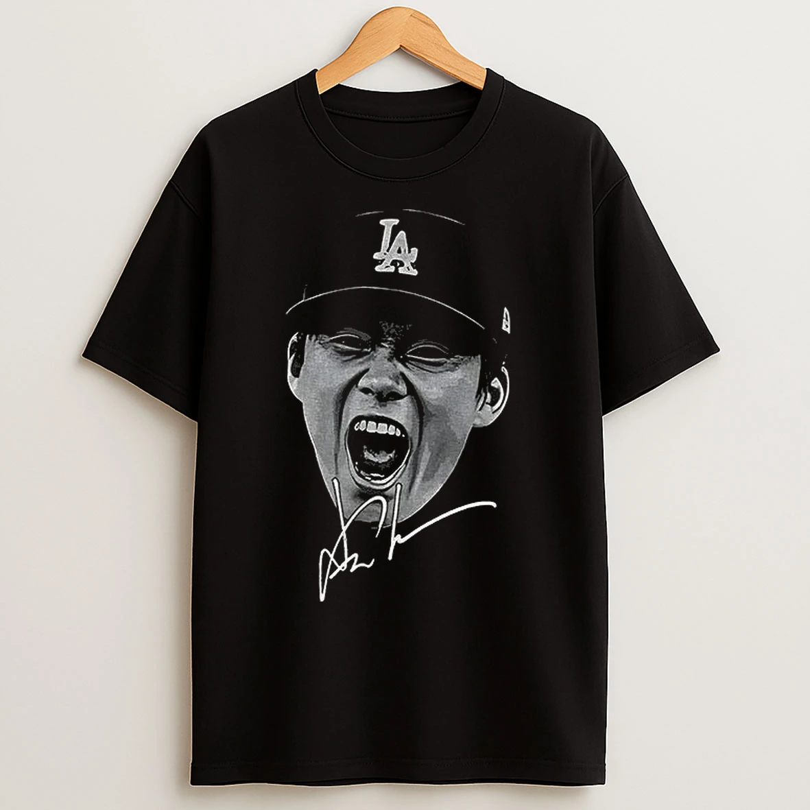 Yoshinobu Yamamoto Big Face Los Angeles Dodgers Mlb World Series Mvp Big Face Signature T Shirts