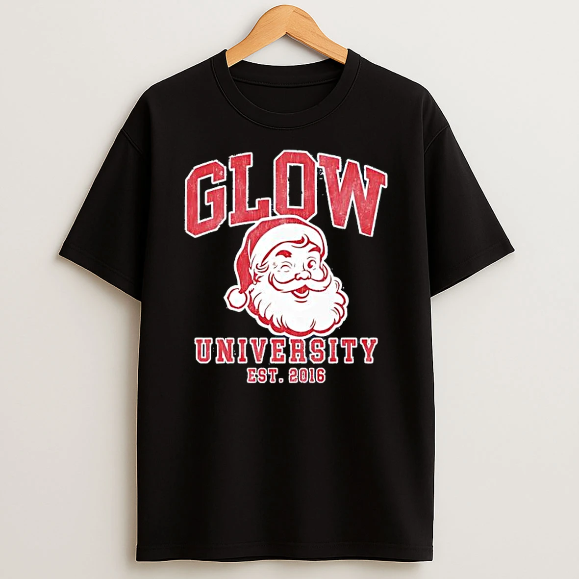 Brett Eldredge Wearing Glow University Est 2016 Shirts