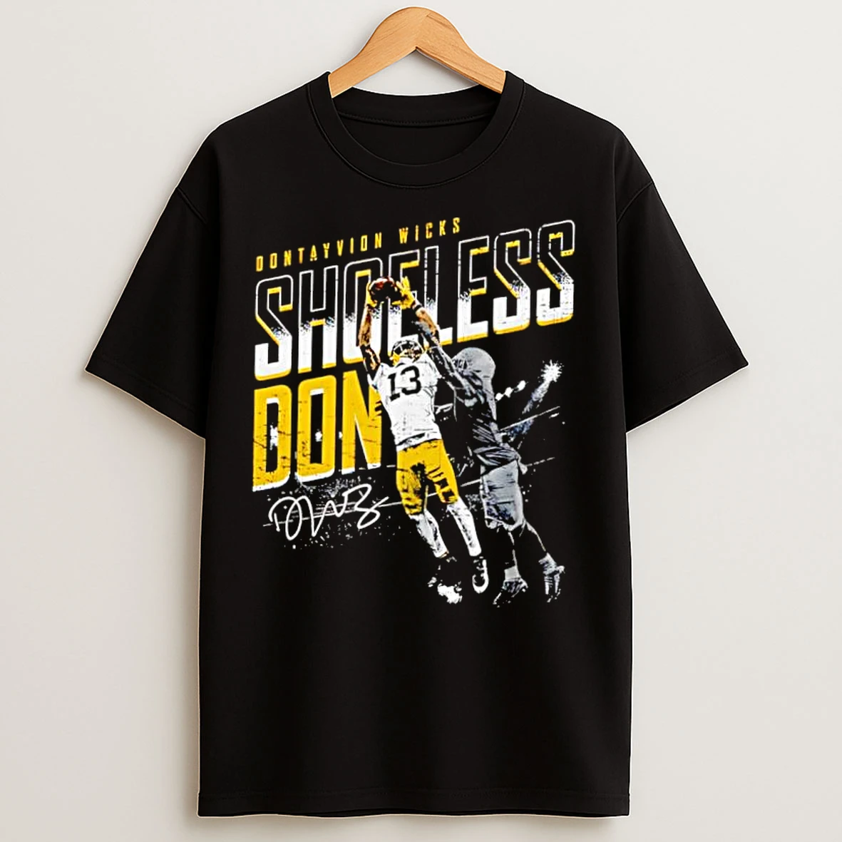 Classic Dontayvion Wicks Green Bay Shoeless Catch Signature Retro T Shirts