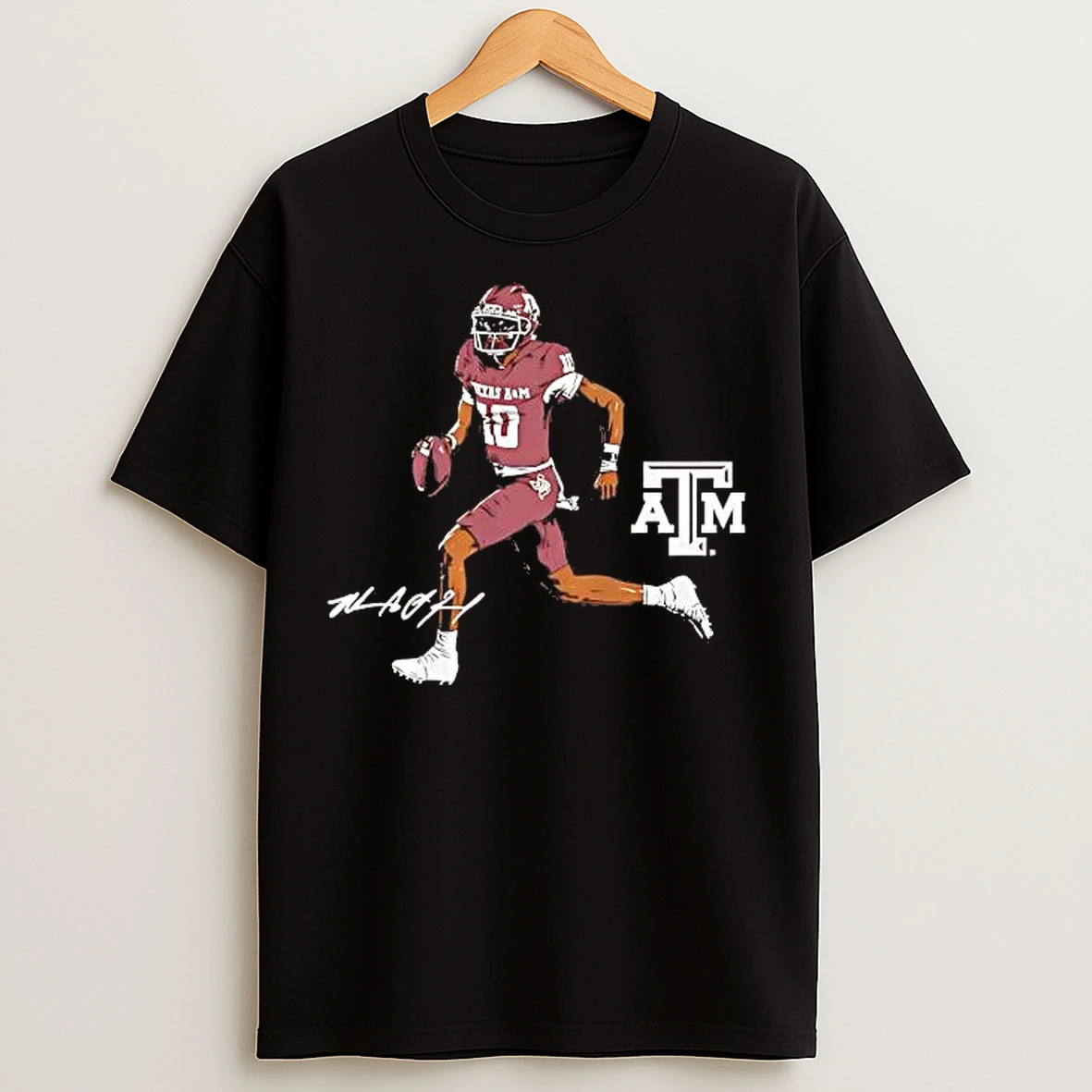 Classic Marcel Reed Superstar Pose Running Texas Am Aggies T Shirts