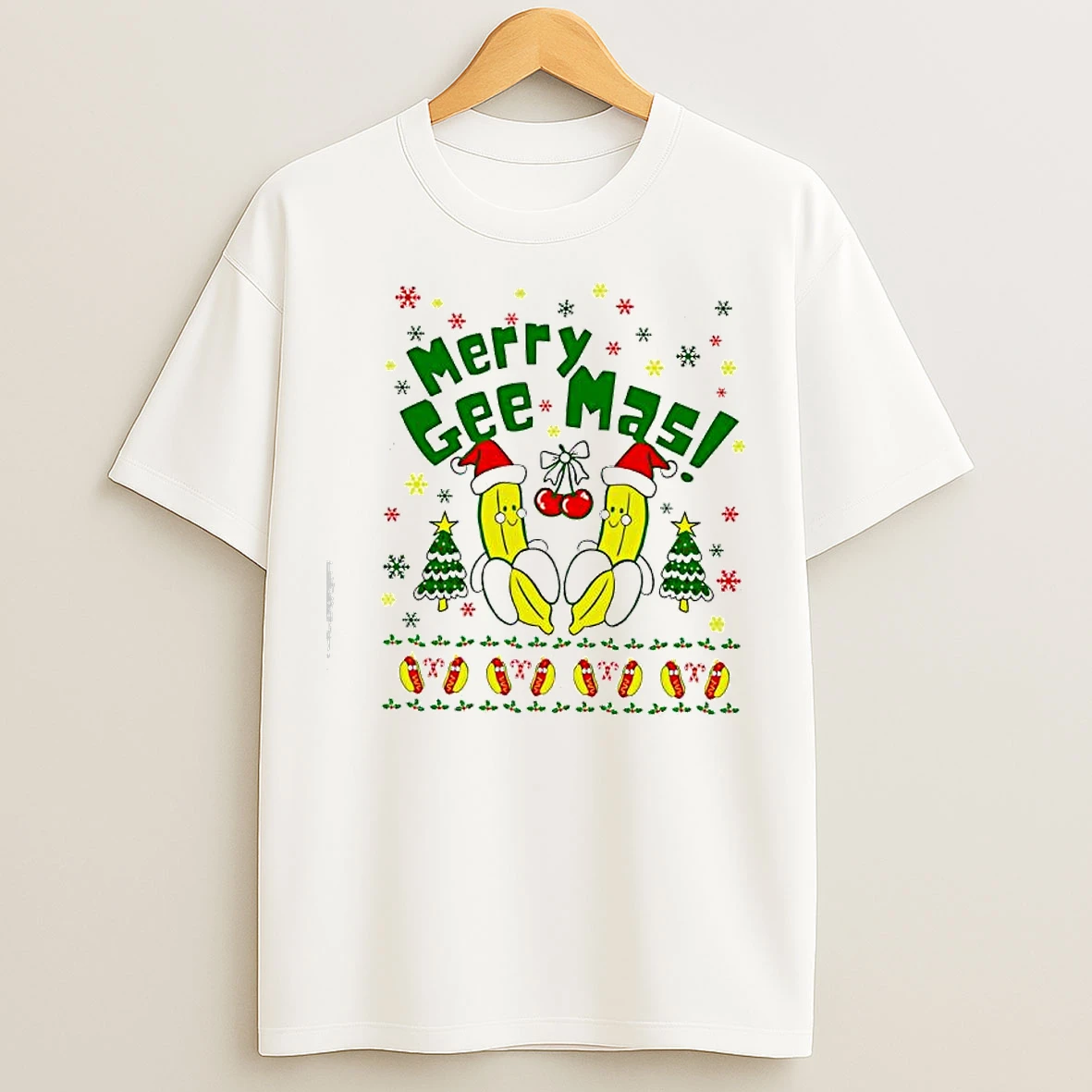 Classic Merry Gee Mas Banana Santa Hat Graphic T Shirts